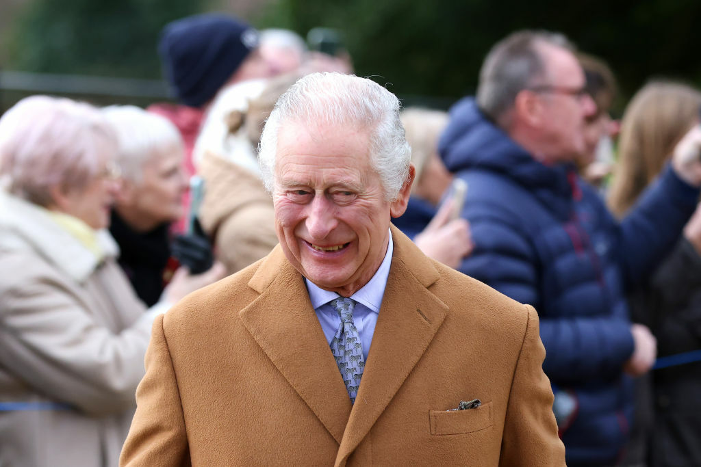 király herceg brit uralkodói család károly koronázás harry