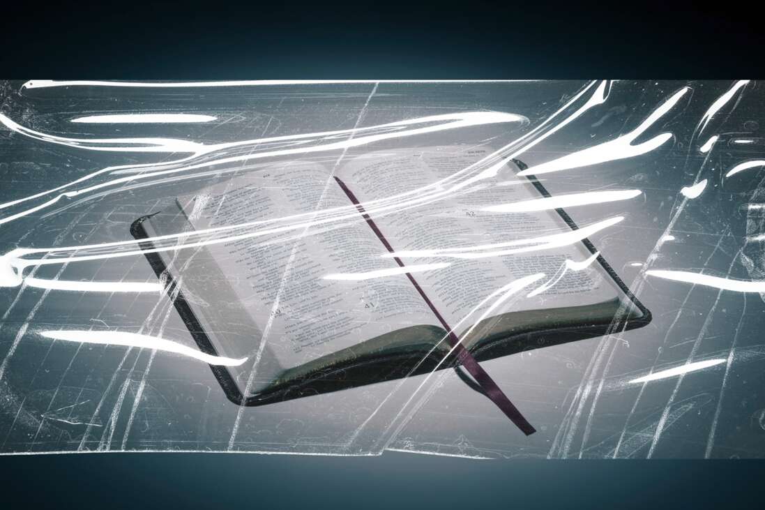Miklya Luzsányi Mónika: Le kellene fóliázni a Bibliát (vagy legalább az Ószövetséget)?