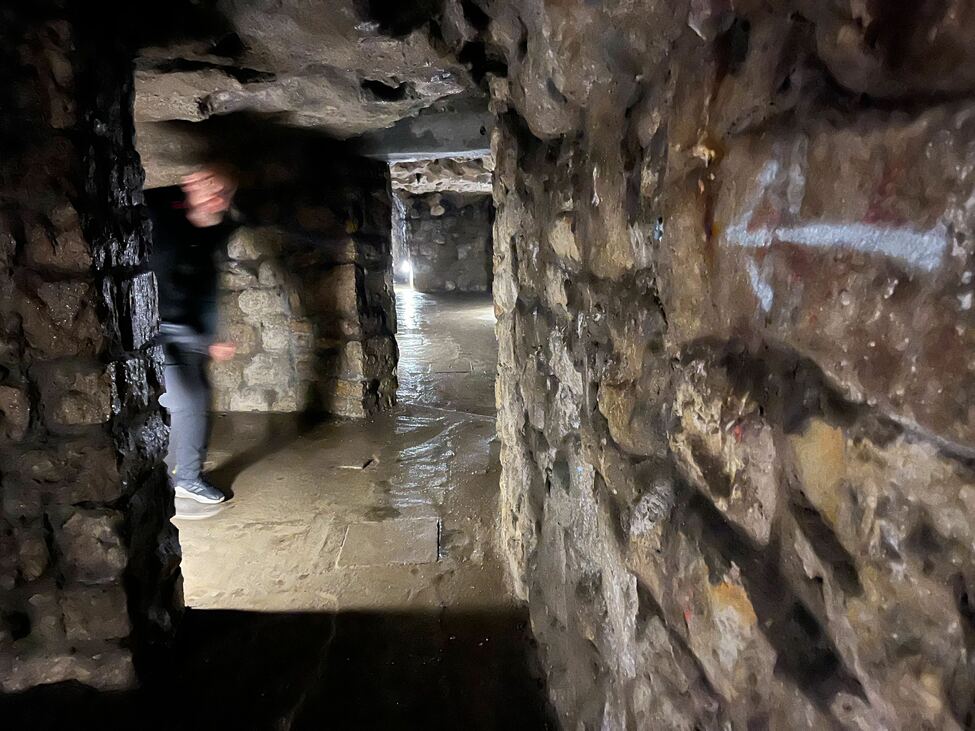 Budapest budai vár barlang Gellért-fürdő föld alatti helyszínek