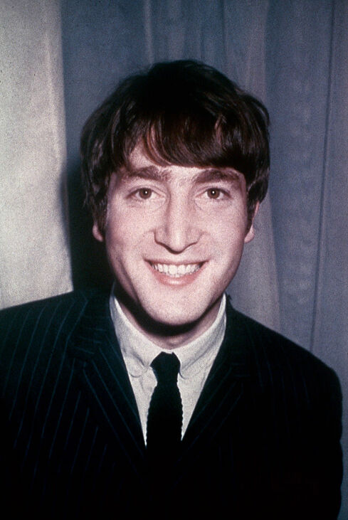 John Lennon gyerekkor Paul McCartney The Beatles Julia Lennon