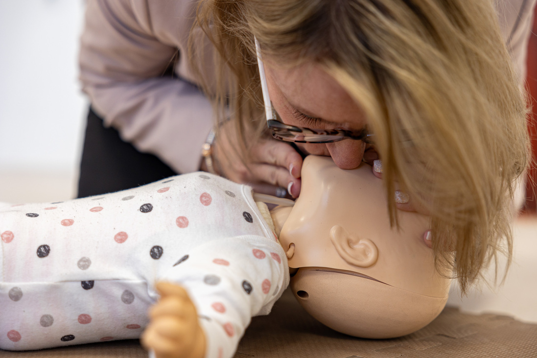 baba krupp vészhelyzet elsősegély lázgörcs légzésfigyelő félrenyelés