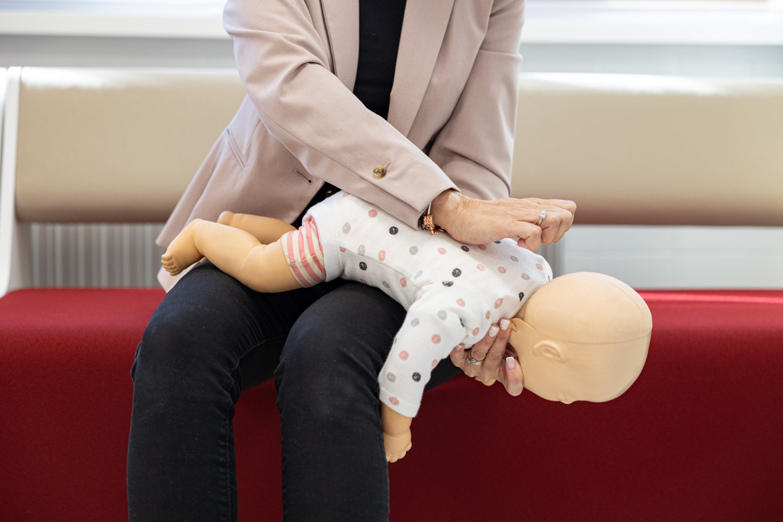 baba krupp vészhelyzet elsősegély lázgörcs légzésfigyelő félrenyelés