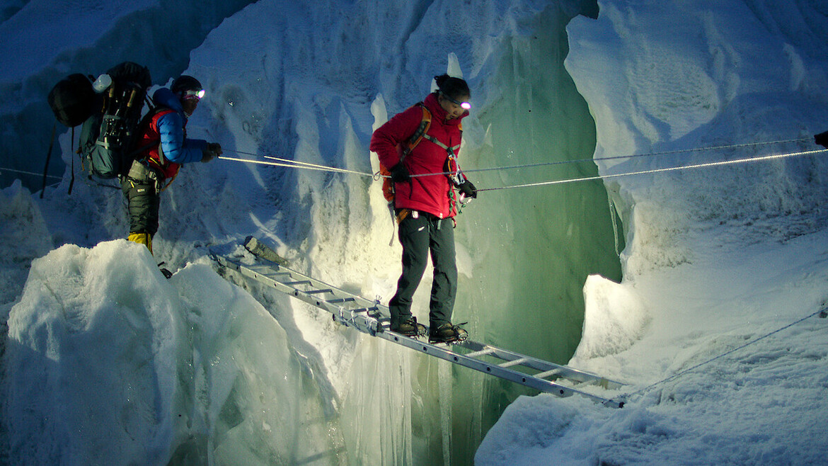 Netflix Lhakpa Sherpa Mount Everest Csomolungma serpák