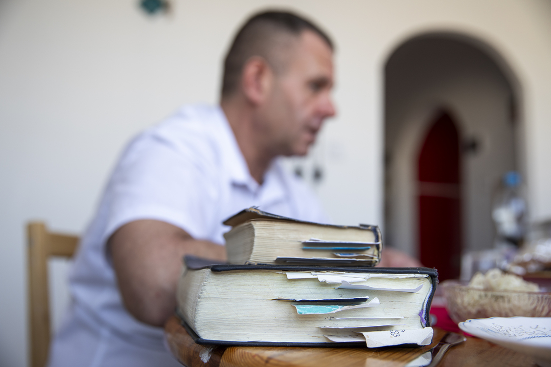 Isten hajléktalanság bűnöző alvilág bányászok Szinyákovics Béla