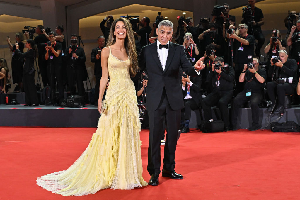 George Clooney szankciók emberi jogi harc Amal Clooney leghíresebb agglegény Benjamin Netanjau