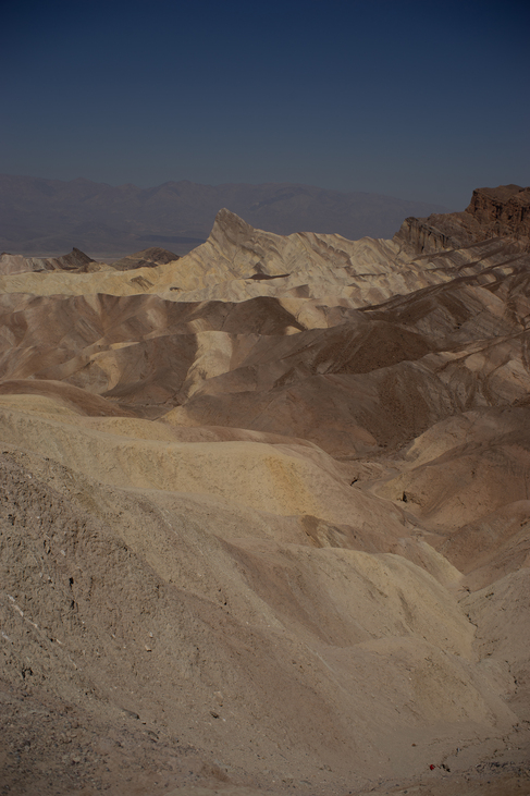 Életeket követel, szellemek lakják, és forróbb, mint a pokol – mégis turisták ezreit vonzza a Death Valley