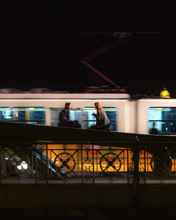 A tatár srác, akinek a szemén keresztül te is rajongani fogsz a budapesti emberekért