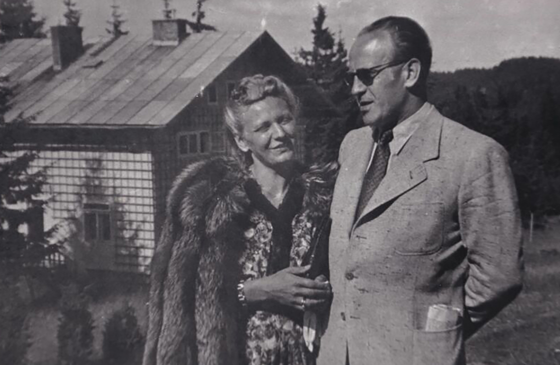 A világ csak Oskar Schindlert ünnepelte, pedig a felesége is életeket mentett
