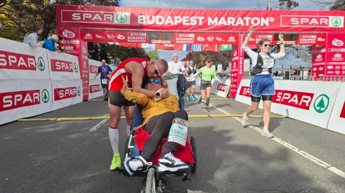 „Paratonfutás” Budapesten: (sport)történelmet írt két magyar parasportoló
