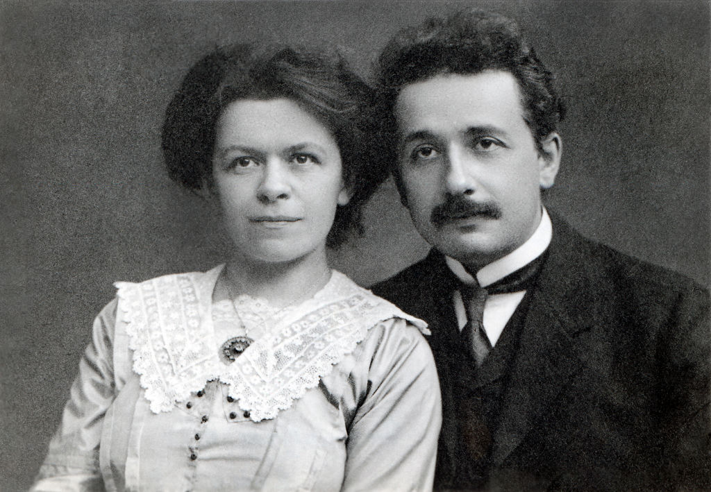 Mileva Marić és Albert Einstein, Forrás: Getty Images/ Universal History Archive/ Contributor A nő, aki Einstein mögött állt