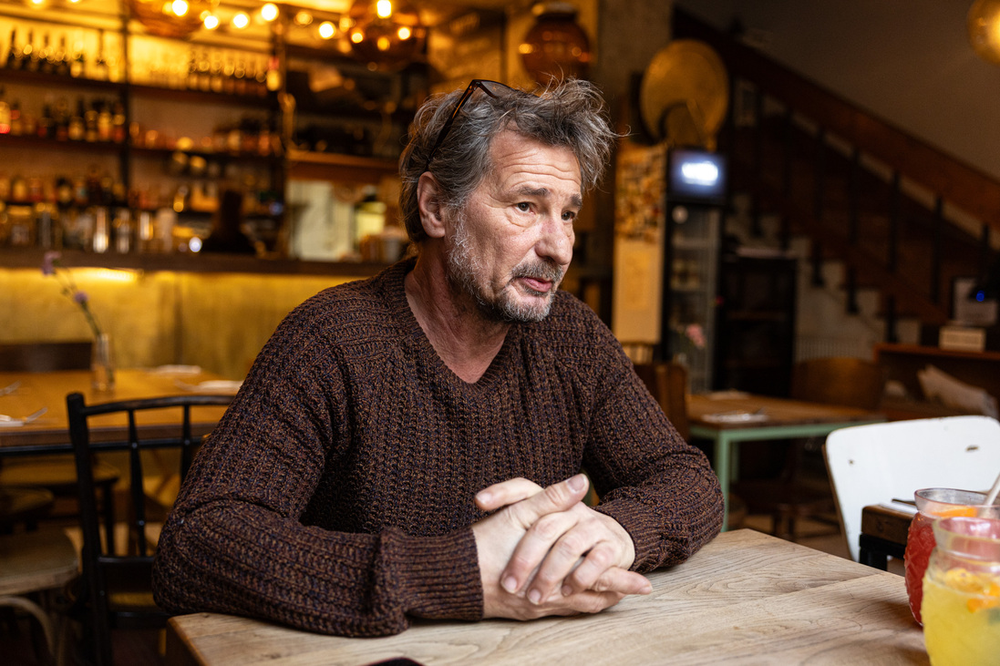 Gelányi Imre két élete, este színpadon, nappal a gyermekvédelemben