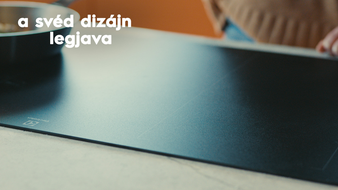 (x) A karcálló főzőlap, ami a mindennapi használat mellett is sokáig szép marad