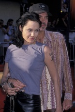 Második férjével, Billy-Bob Thorntonnal, 2000. június 5. - Forrás: Getty Images/Ron Galella, Ltd./Ron Galella Collection