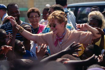 1995 májusában Haitira utazott az UNICEF követeként