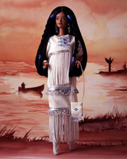 Afroamerikai Barbie 1993-ból - Forrás: - Forrás:  Mattel, Inc.