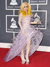 Lady Gaga, Grammy-gála, 2010